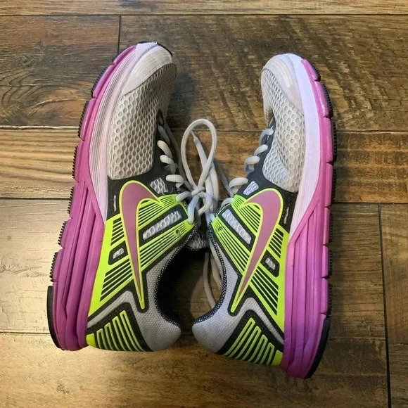 Nike Structure 16 Womens 8 Running Shoe Grey Purple Neon Yellow Preowned‎ - Picture 8 of 9